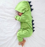 Pijama de dinosaurio para bebés
